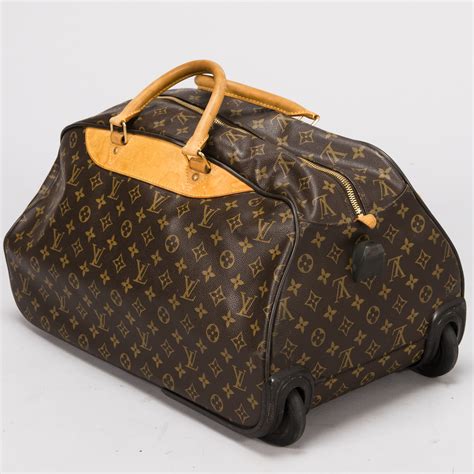 louis vuitton travel bag images